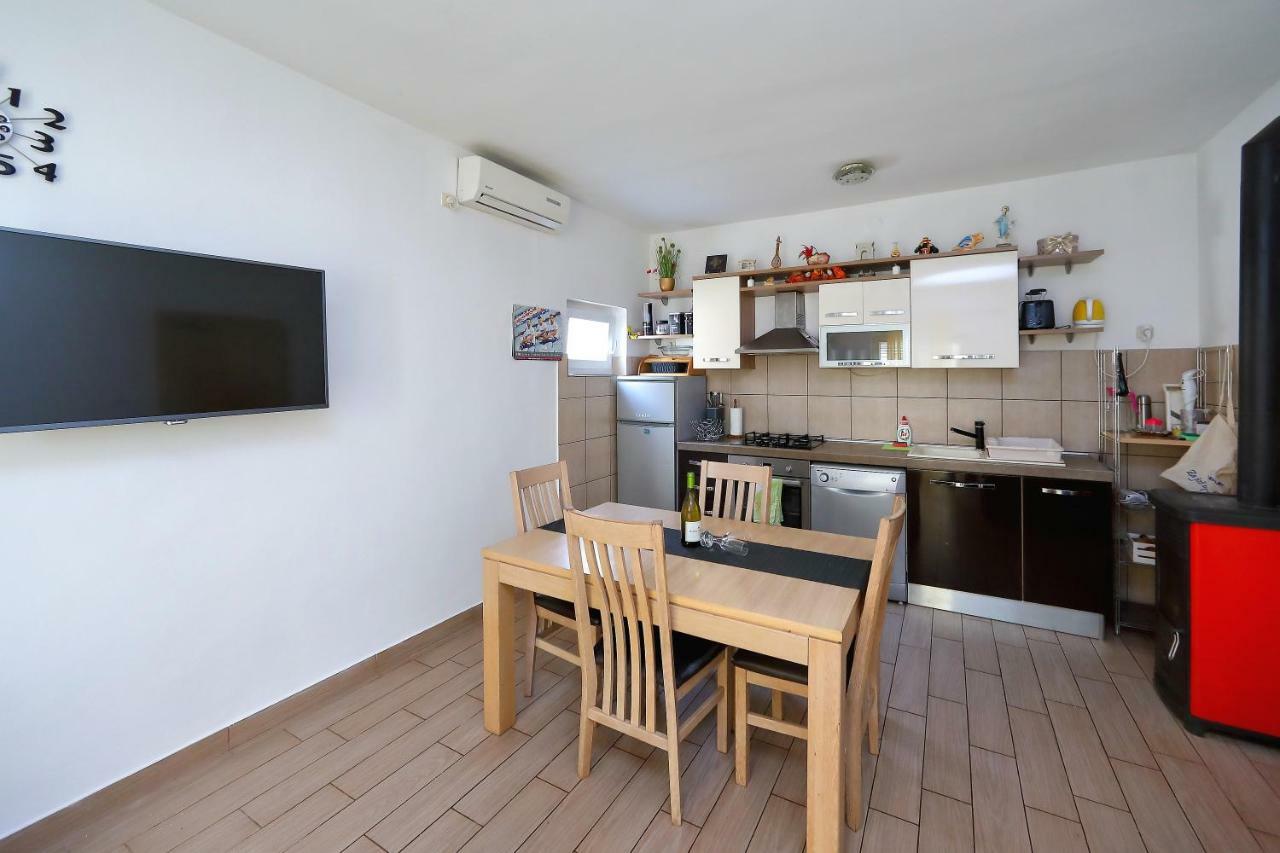 Holiday House Andrija 비빈제 외부 사진