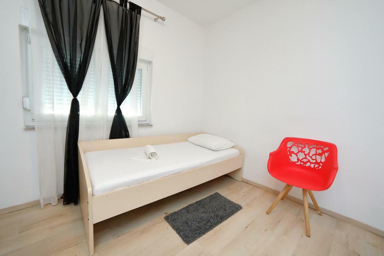 Holiday House Andrija 비빈제 외부 사진